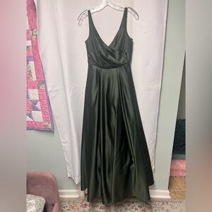Dark Green Formal Dress Gown David's bridal size 2
